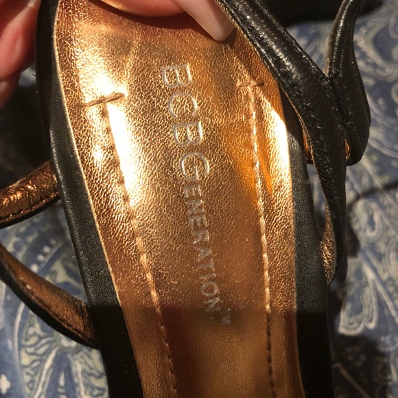 Hot BCBG Generation WEDGE PLATFORM HEELS size 7 - Picture 7 of 7